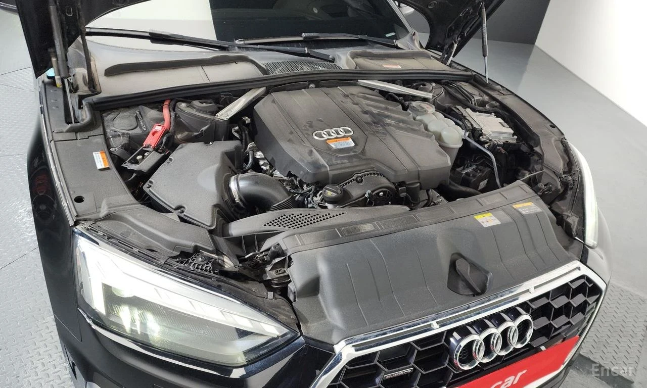 Audi A5 2.0L TFSI, снимка 5 - Автомобили и джипове - 54723826