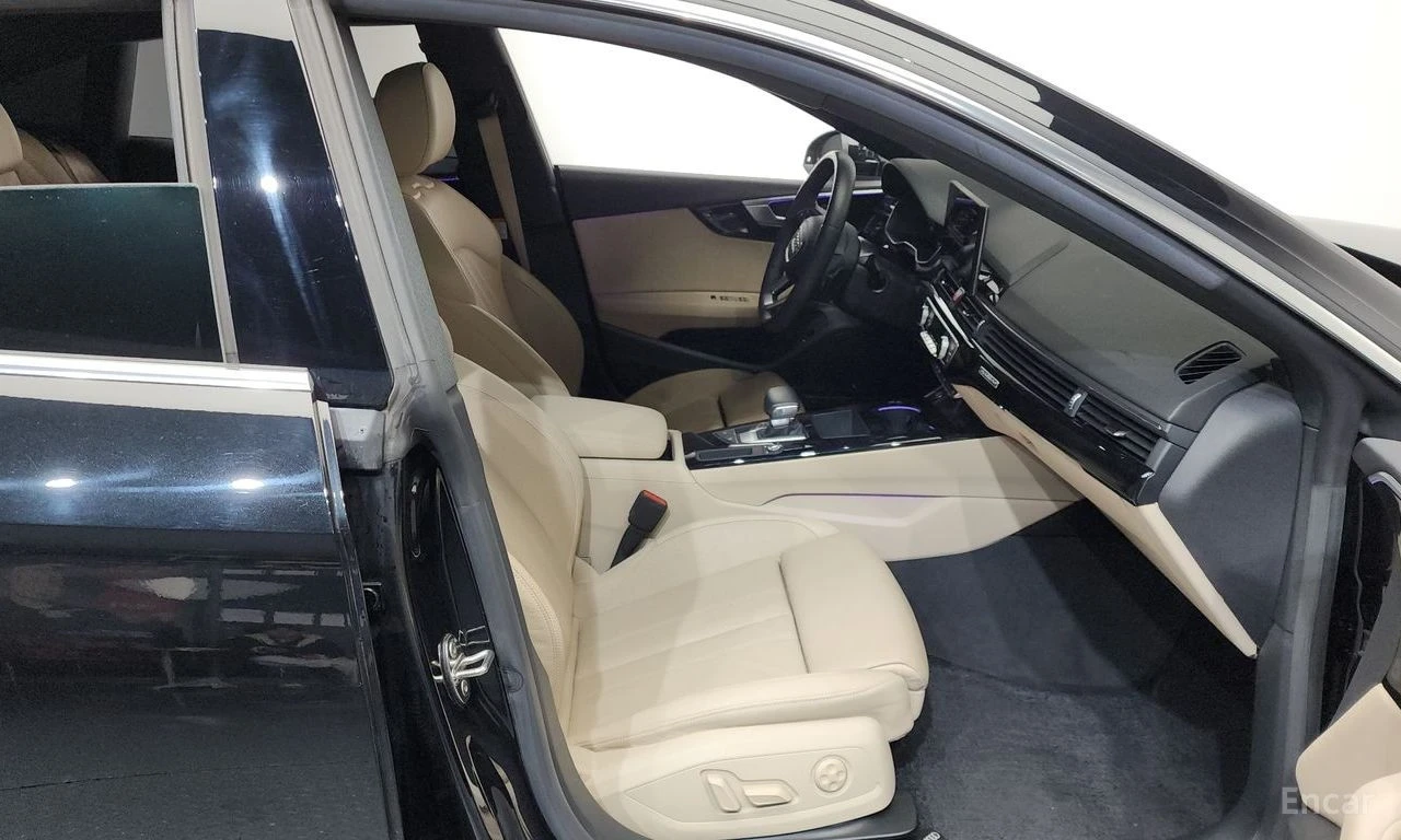 Audi A5 2.0L TFSI, снимка 7 - Автомобили и джипове - 54723826