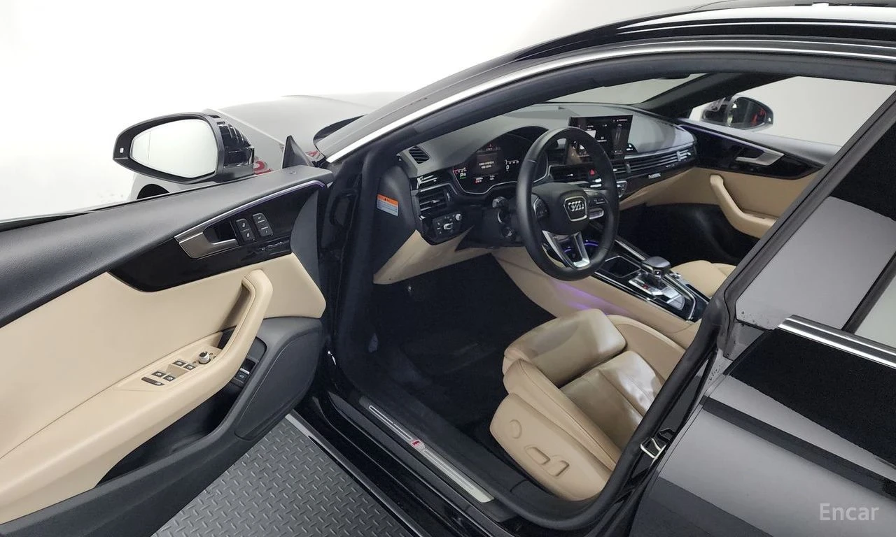 Audi A5 2.0L TFSI, снимка 8 - Автомобили и джипове - 54723826