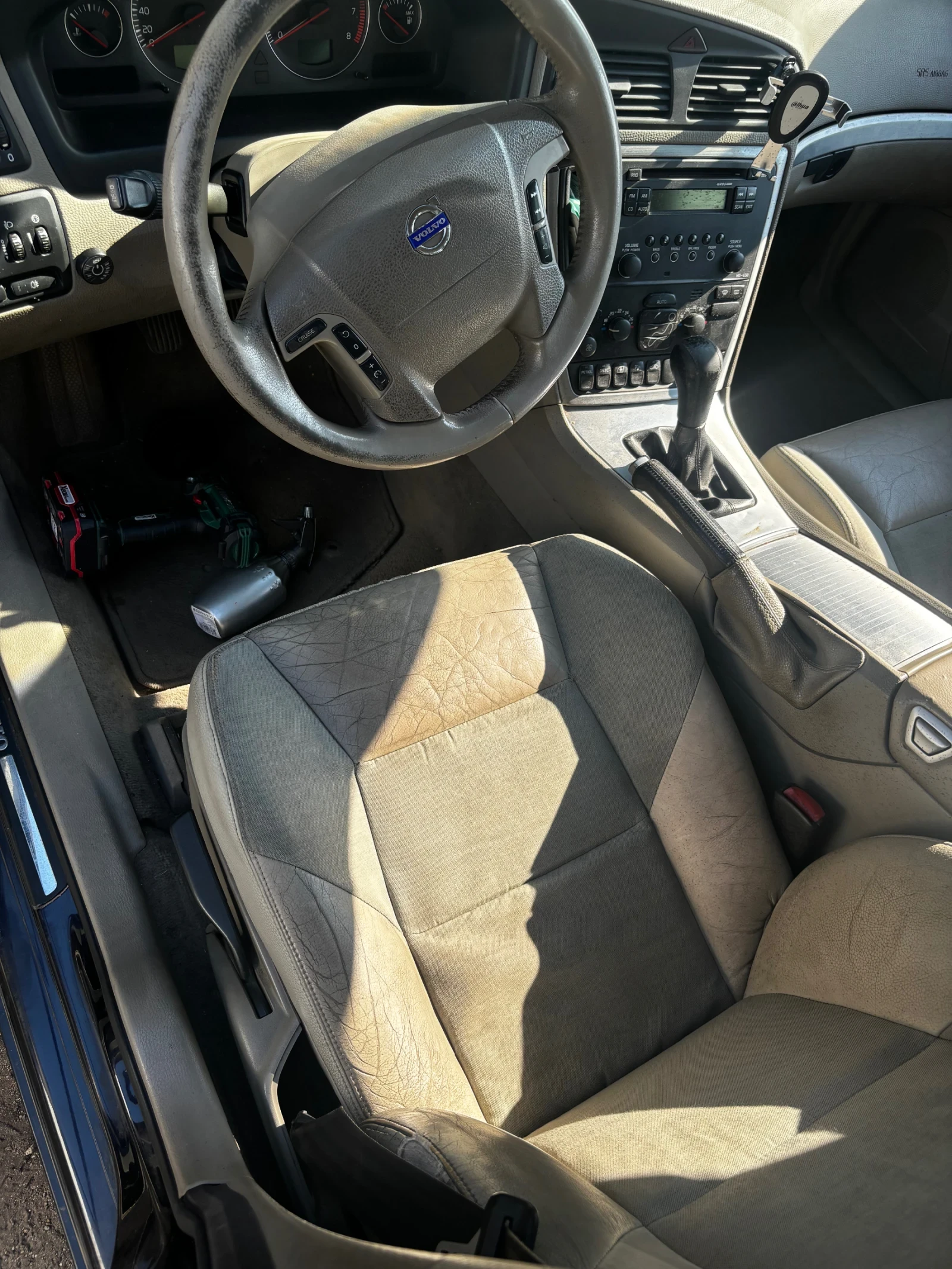 Volvo V70, снимка 11 - Автомобили и джипове - 55012678