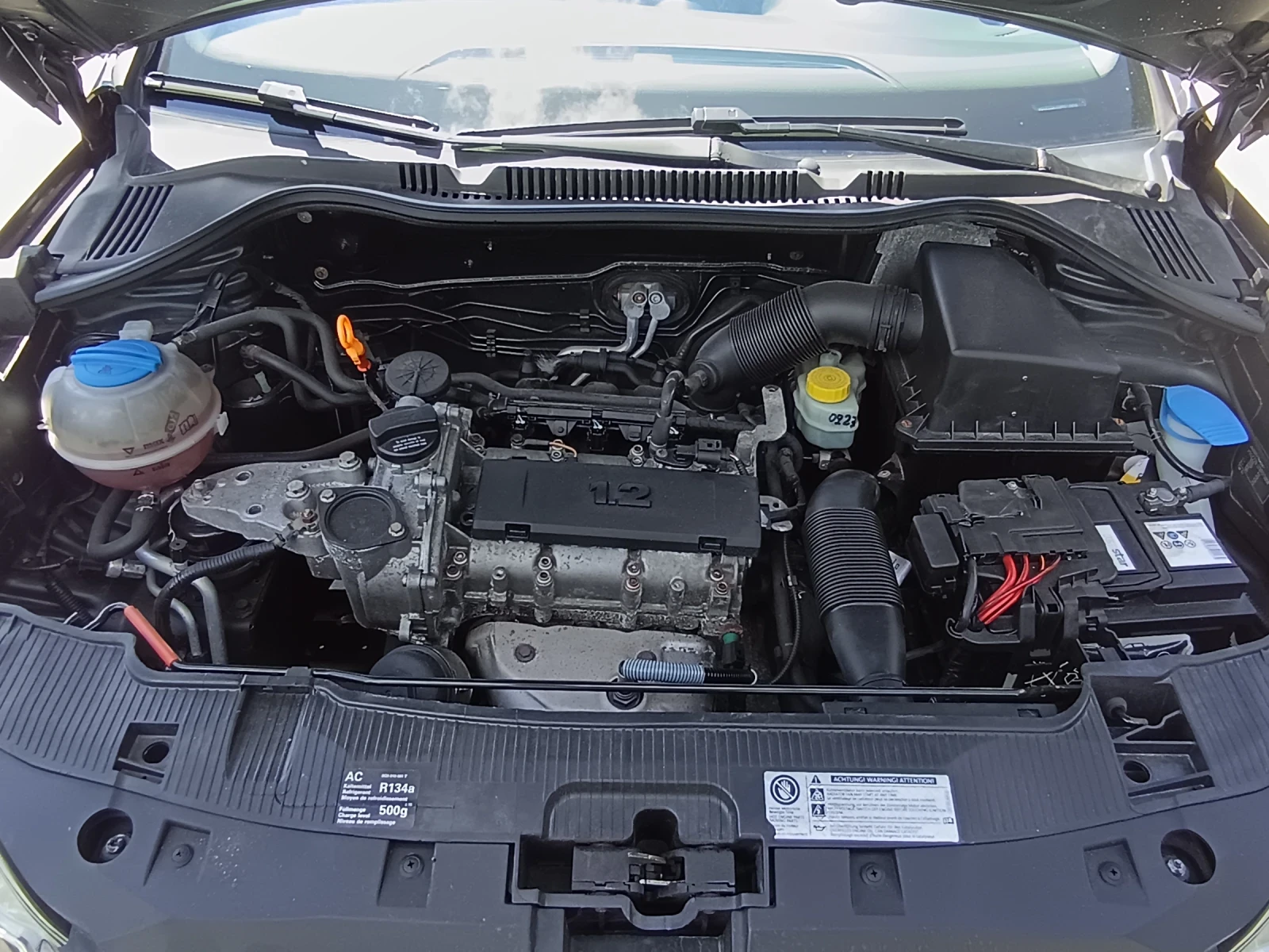 Seat Ibiza 1.2i, снимка 12 - Автомобили и джипове - 55226130