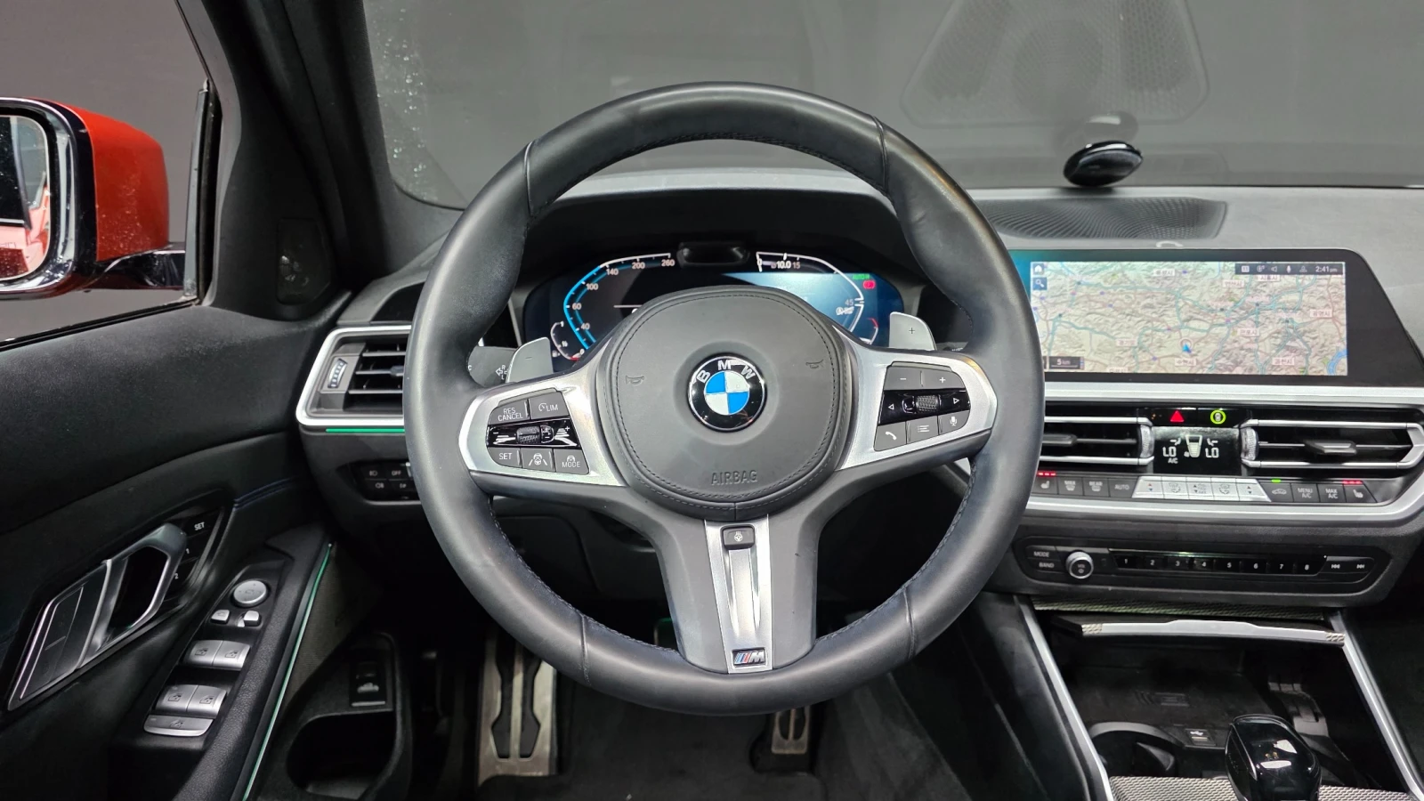 BMW 320 i M Sport | HUD | 360  | ACC | Sunroof, снимка 13 - Автомобили и джипове - 55902111