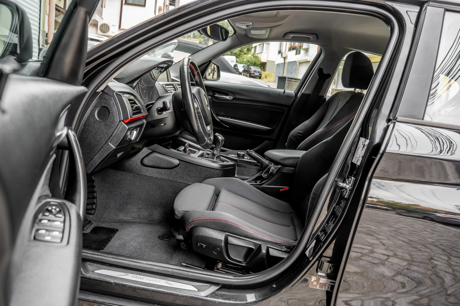 BMW 118 D, снимка 10 - Автомобили и джипове - 56245259