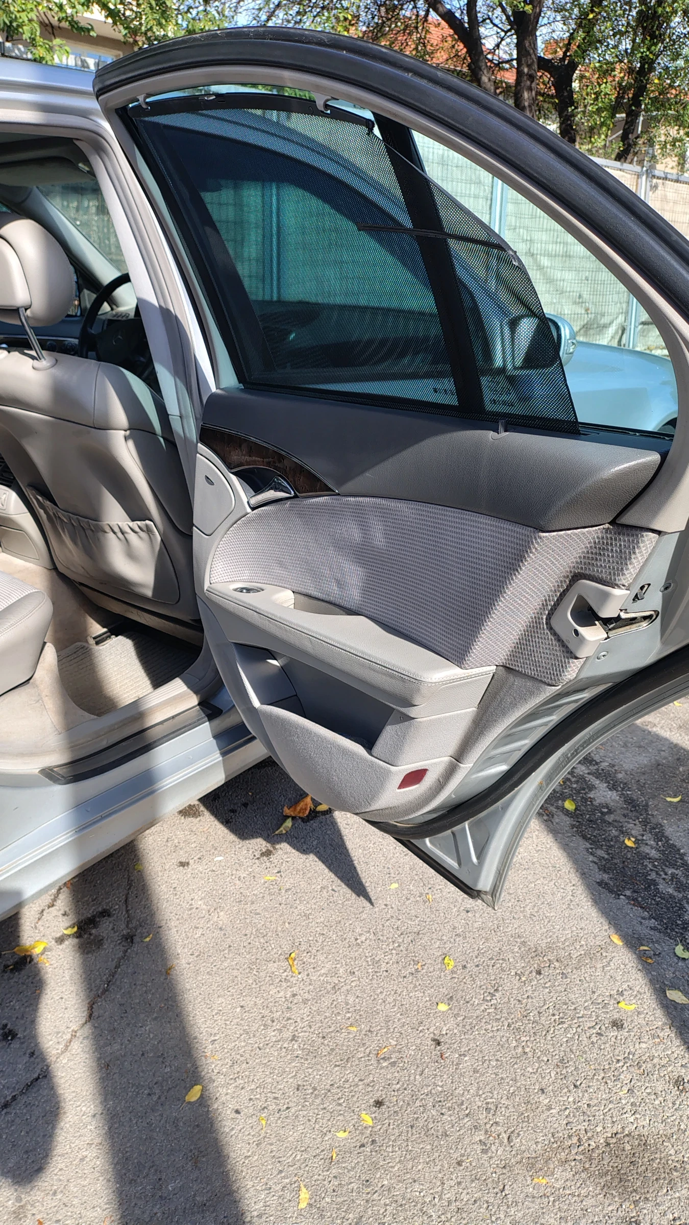 Mercedes-Benz E 270 2.7 CDI, снимка 11 - Автомобили и джипове - 56565042