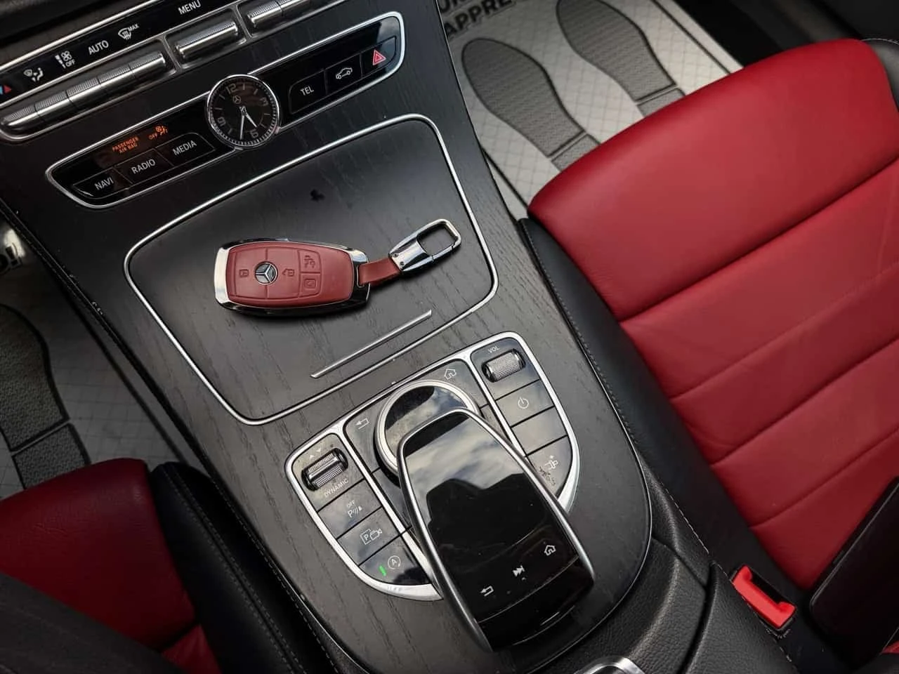 Mercedes-Benz E 400 * 4MATIC Coupe * CARFAX *  BURMESTER * �������� *  | Mobile.bg � ����������� 12
