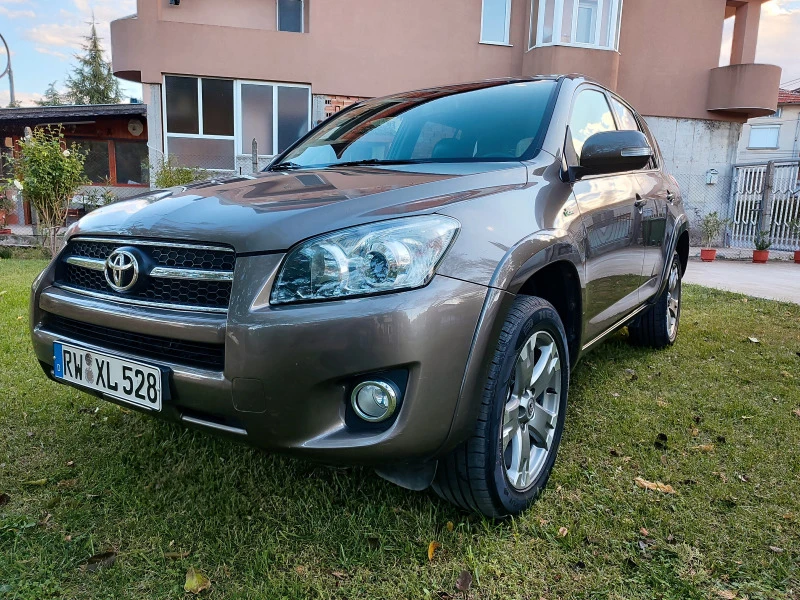 Toyota Rav4 2.2 D4D, снимка 1 - Автомобили и джипове - 46604883