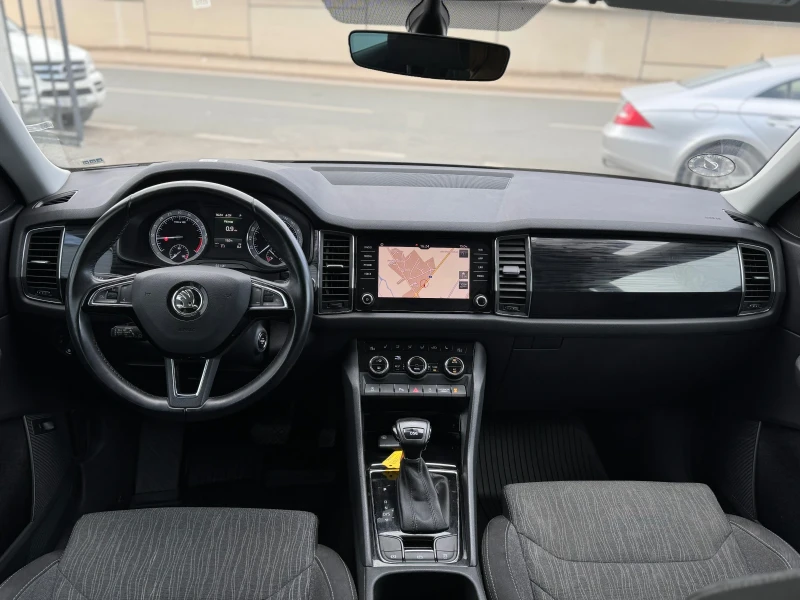 Skoda Kodiaq 2.0 TDI DSG 7 местен , снимка 11 - Автомобили и джипове - 47593240