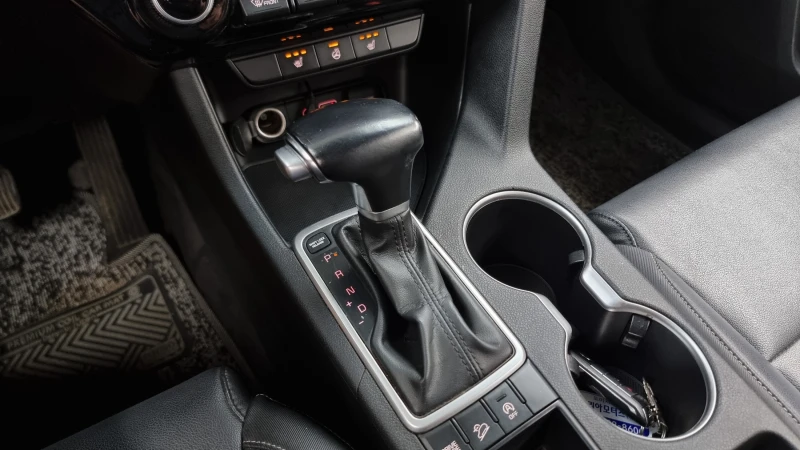 Kia Sportage 2.0 2WD PRESTIGE autogeorge.com, снимка 9 - Автомобили и джипове - 51903606