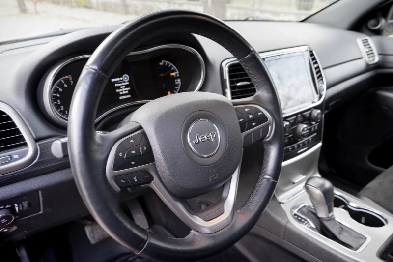 Jeep Grand cherokee, снимка 12 - Автомобили и джипове - 52663852