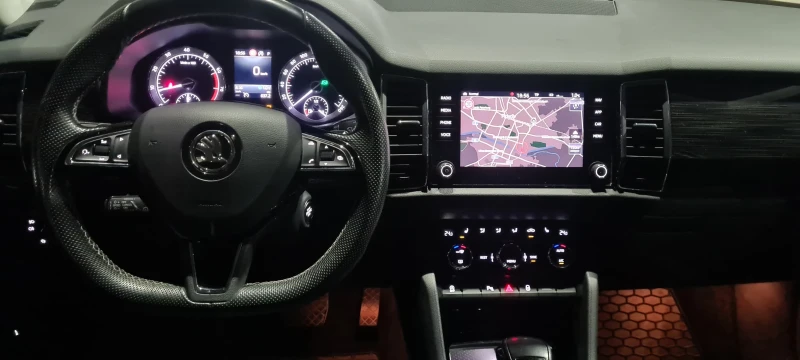 Skoda Kodiaq 2.0TSI 4x4 DSG Style, снимка 10 - Автомобили и джипове - 52691072