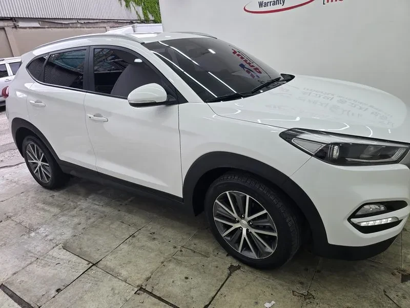Hyundai Tucson 2.0 - САМО 30% АВАНС, снимка 3 - Автомобили и джипове - 56065938