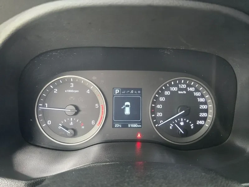 Hyundai Tucson 2.0 - САМО 30% АВАНС, снимка 7 - Автомобили и джипове - 56065938