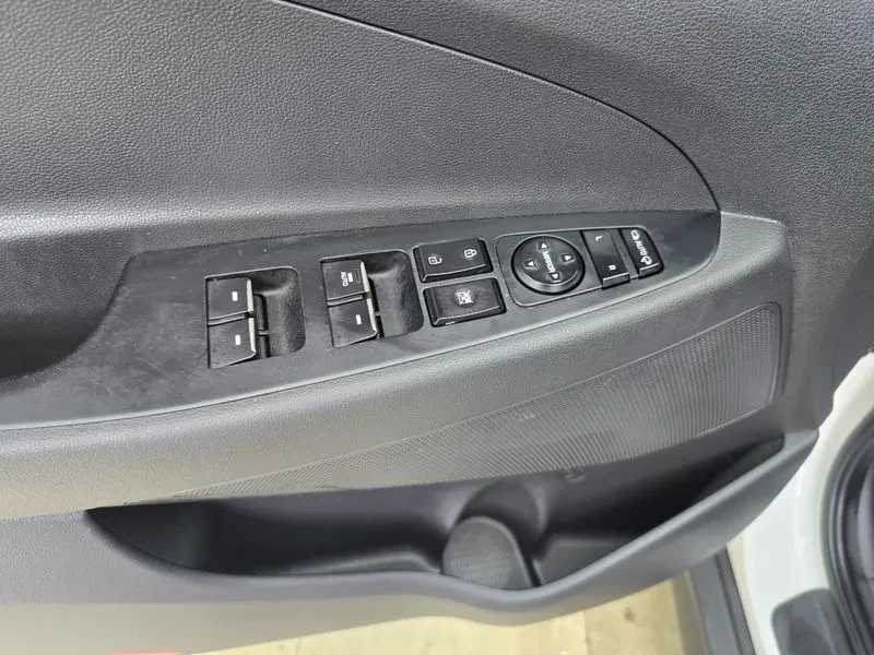 Hyundai Tucson 2.0 - САМО 30% АВАНС, снимка 6 - Автомобили и джипове - 56065938