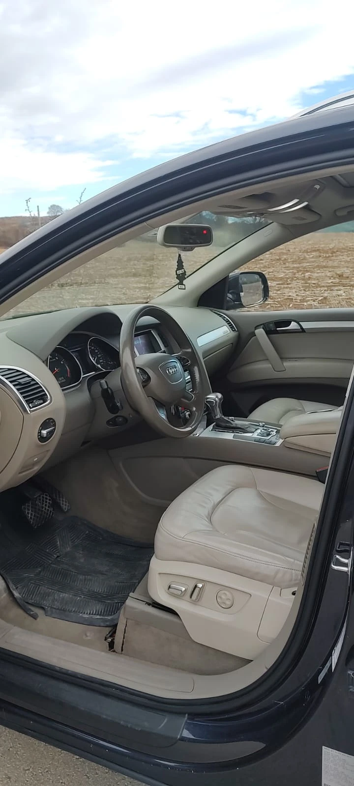 Audi Q7, снимка 4 - Автомобили и джипове - 56740900