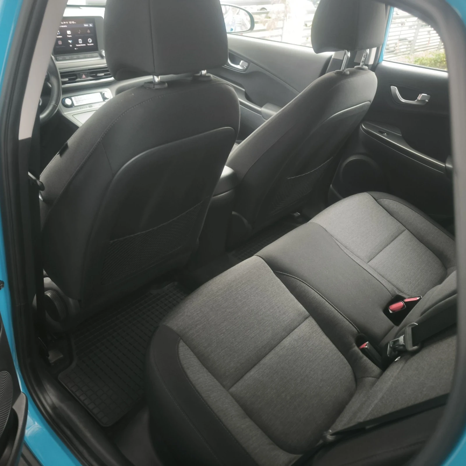 Hyundai Kona 16 000 км - изображение 7