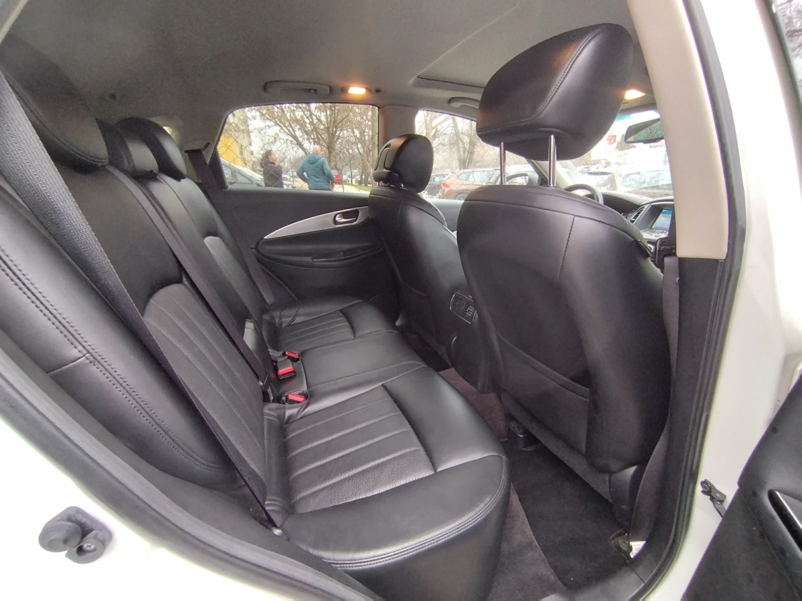 Infiniti QX50 3.0tdi/238hp/Swiss /115 000km., снимка 15 - Автомобили и джипове - 53434270