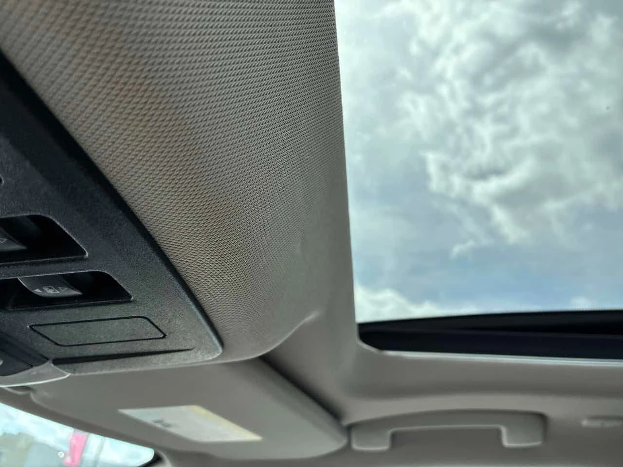 Nissan Rogue * SV * CARFAX * ���� �� �� | Mobile.bg � ����������� 10