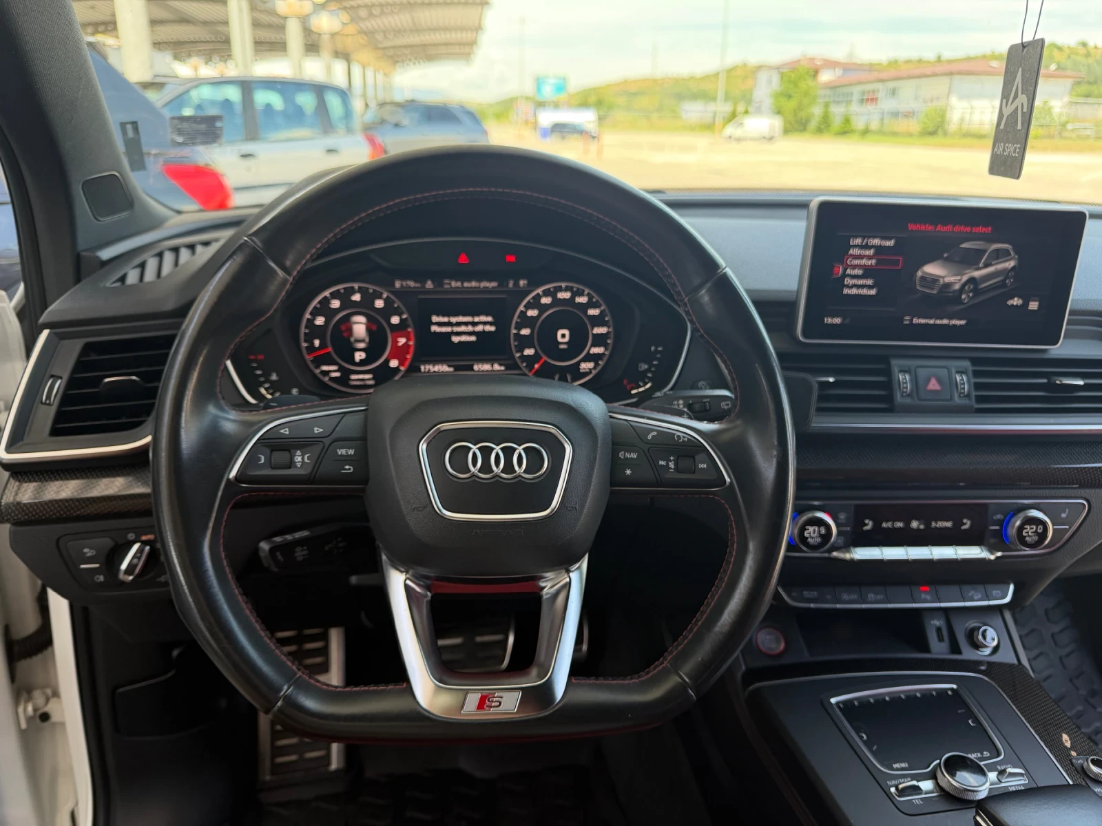 Audi SQ5 Audi SQ5 3.0 TFSI V6 Quattro | Pano | B&O | Carbon, снимка 13 - Автомобили и джипове - 54840105