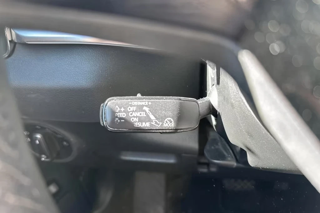 Skoda Karoq Style 1.6tdi DSG 116ps DK, снимка 9 - Автомобили и джипове - 54900511