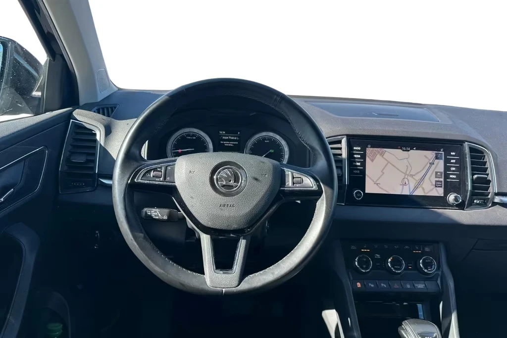 Skoda Karoq Style 1.6tdi DSG 116ps DK, снимка 6 - Автомобили и джипове - 54900511