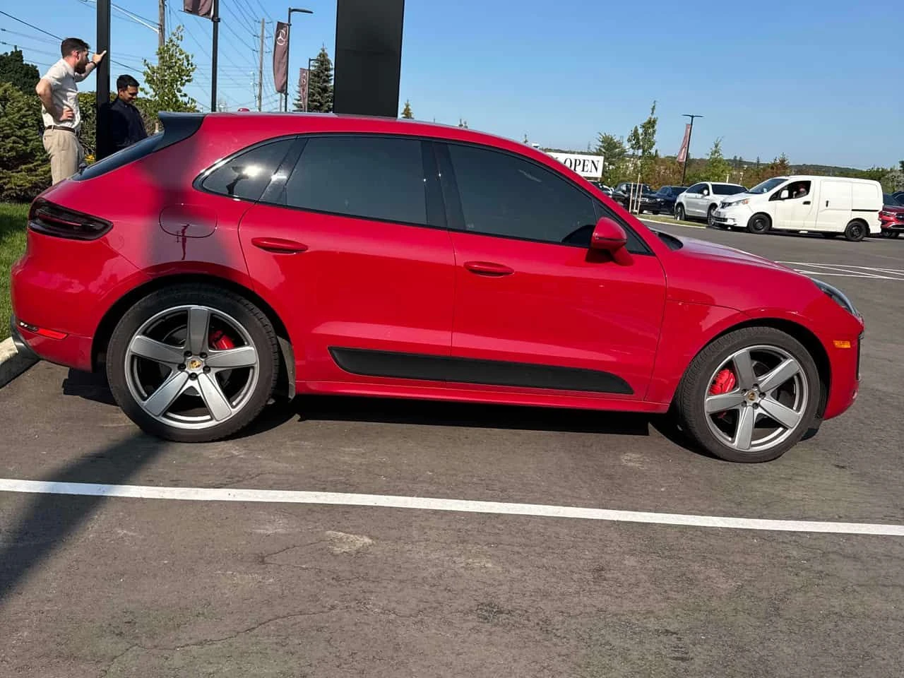 Porsche Macan * GTS * CARFAX * ОПЦИЯ ЗА ФИНАНСИРАНЕ, снимка 3 - Автомобили и джипове - 55412290