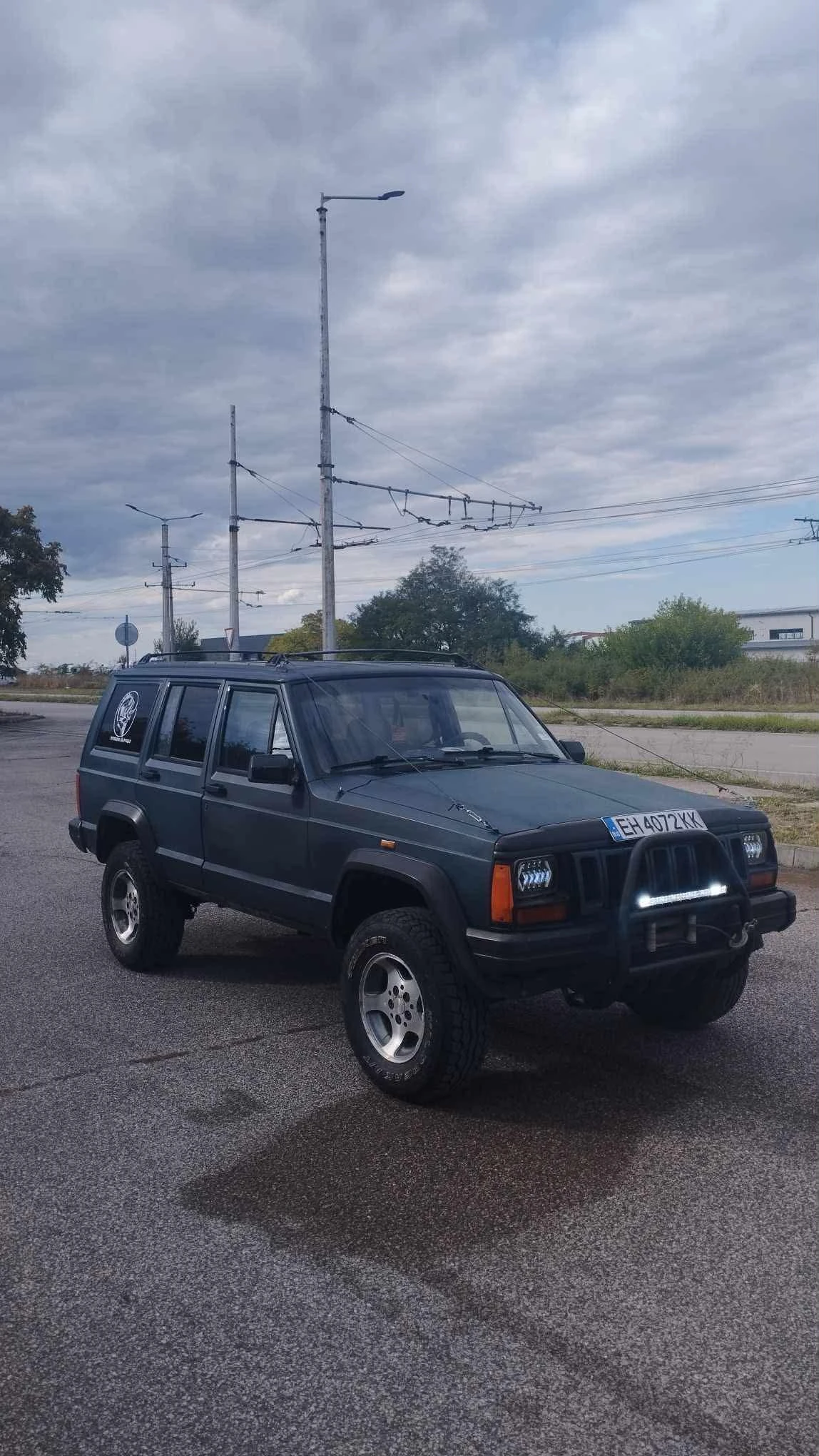 Jeep Cherokee