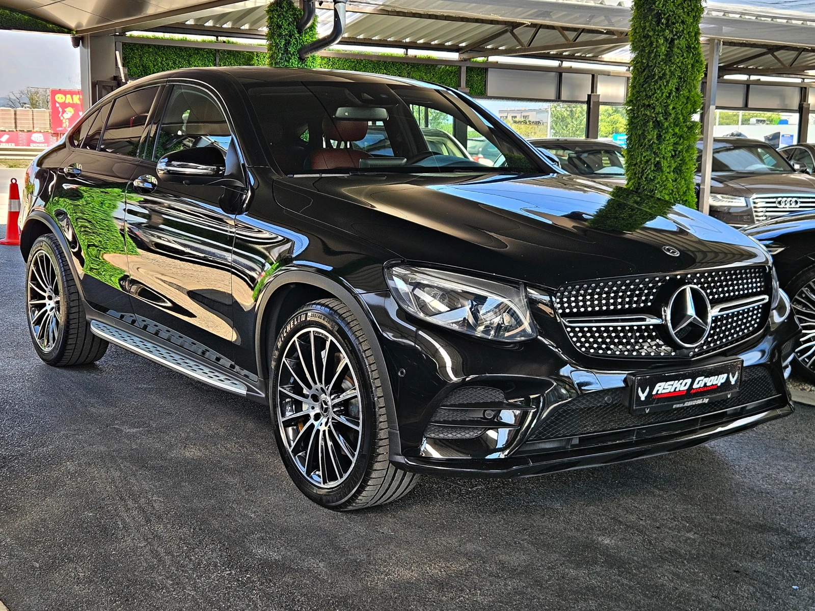 Mercedes-Benz GLC 350 AMG/COUPE/360CAMERA/AIRMATIC/KEYLESS/BLIND SPOT/LI, снимка 3 - Автомобили и джипове - 56177383