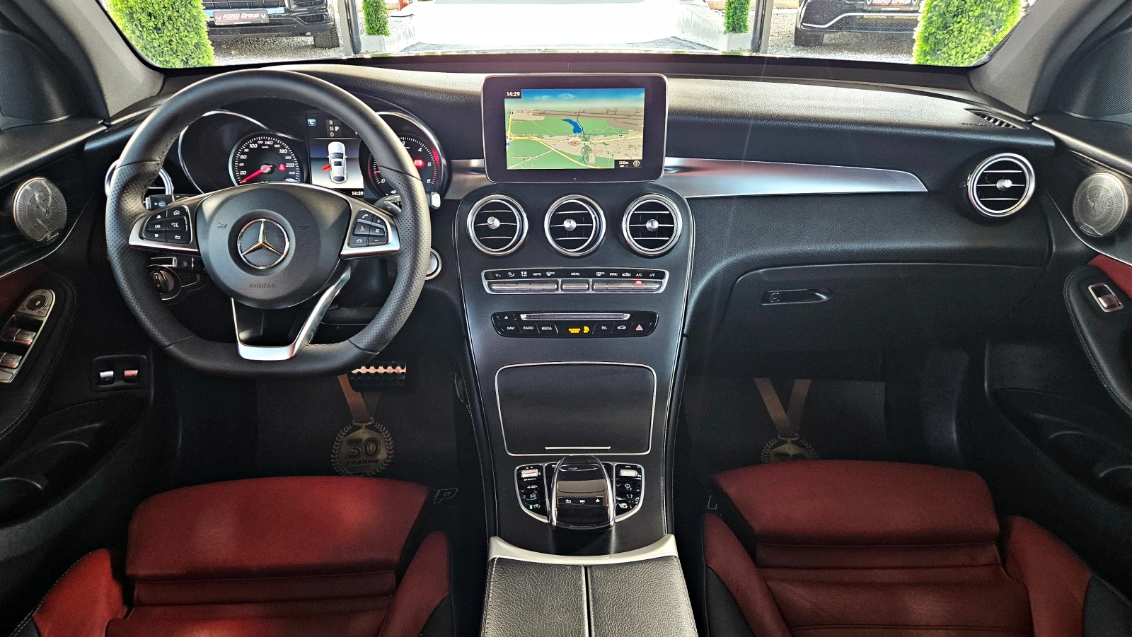 Mercedes-Benz GLC 350 AMG/COUPE/360CAMERA/AIRMATIC/KEYLESS/BLIND SPOT/LI, снимка 9 - Автомобили и джипове - 56177383