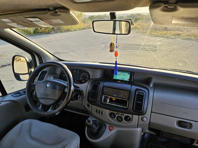 Renault Trafic, снимка 15 - Бусове и автобуси - 47750324