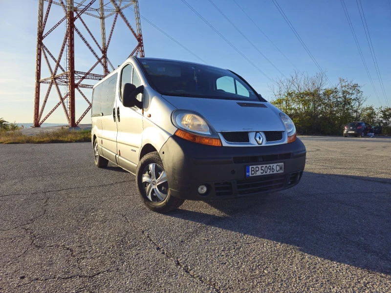 Renault Trafic, снимка 2 - Бусове и автобуси - 47750324