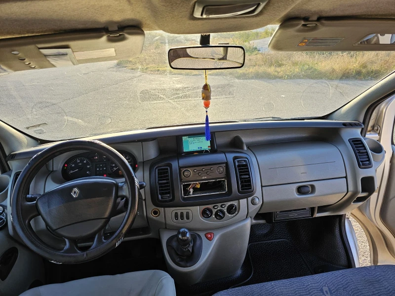 Renault Trafic, снимка 12 - Бусове и автобуси - 47750324