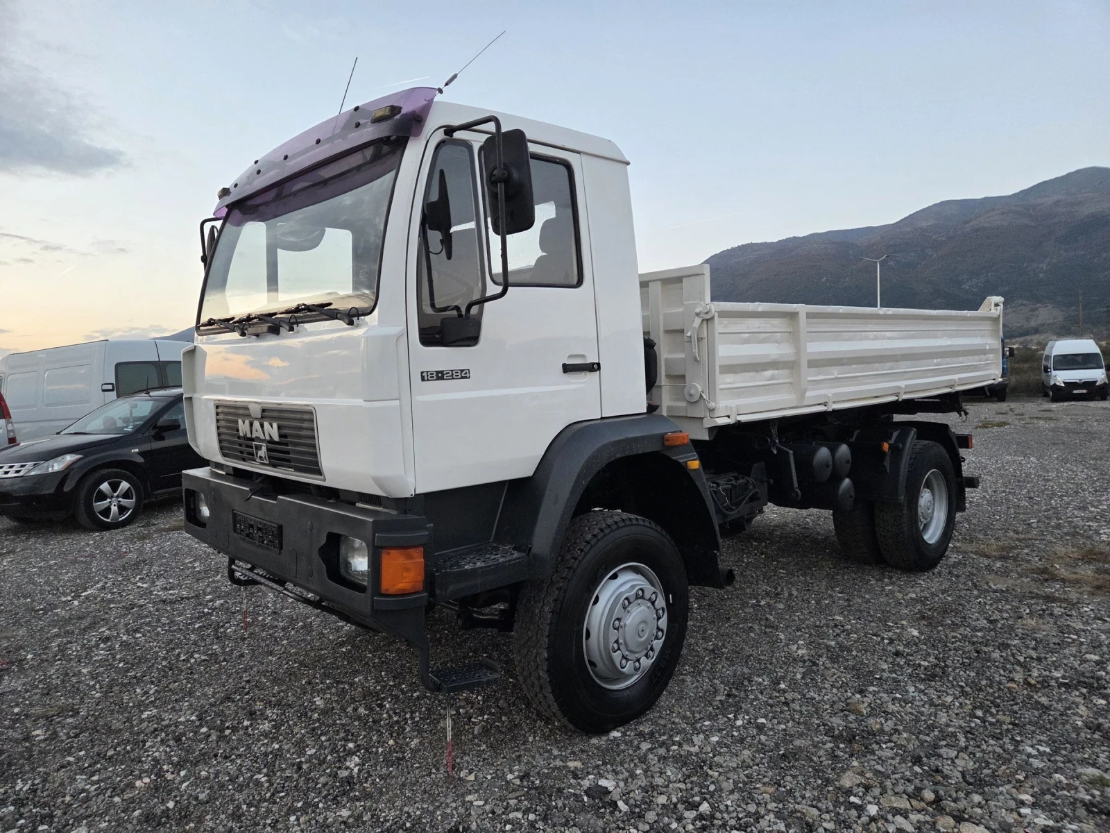 Man 18 .284, , 4 x 4, \ | Mobile.bg   13