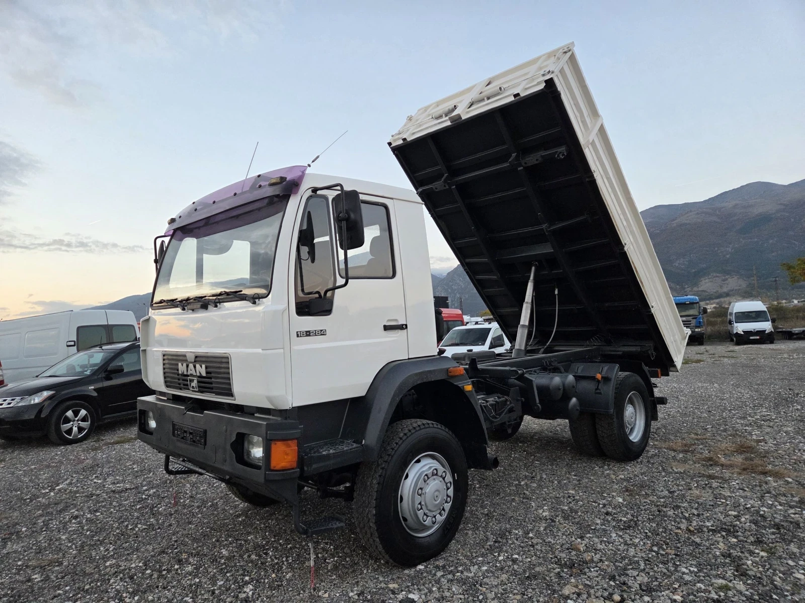 Man 18 .284, , 4 x 4, \ | Mobile.bg   1