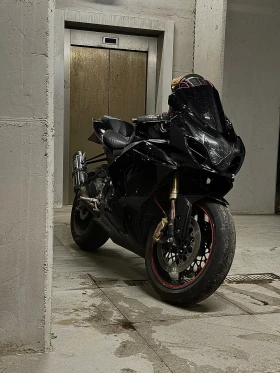 Suzuki Gsxr L1 1000 Бартер, снимка 1
