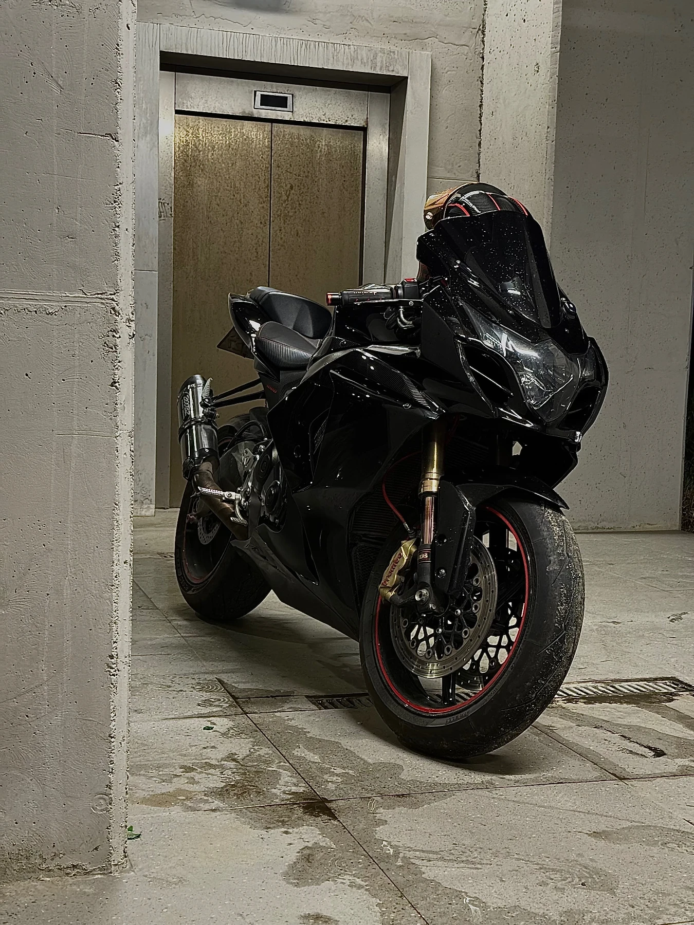 Suzuki Gsxr L1 1000 Бартер