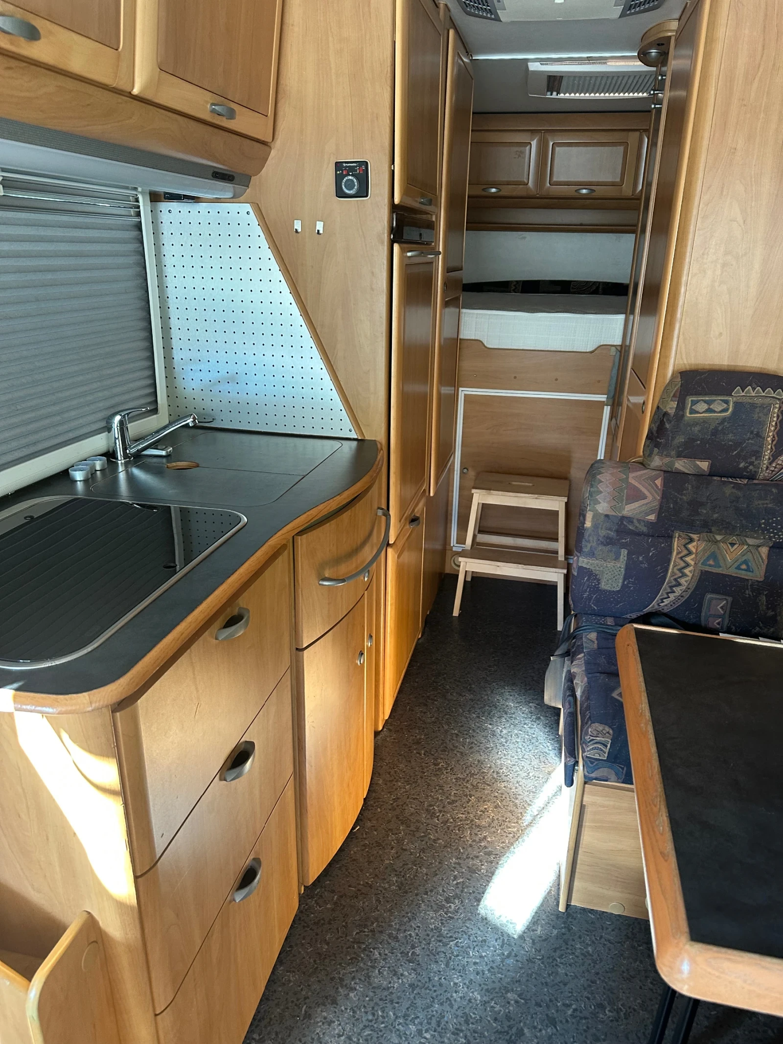 Кемпер HYMER / ERIBA 644, снимка 15 - Каравани и кемпери - 56135496