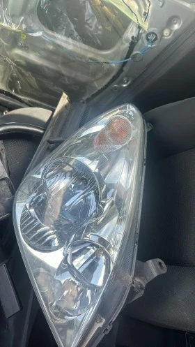 2 броя Фарове за Toyota Corolla Verso  ОТ ЛЯВО ВОЛАН / 2006-2008 /, снимка 1