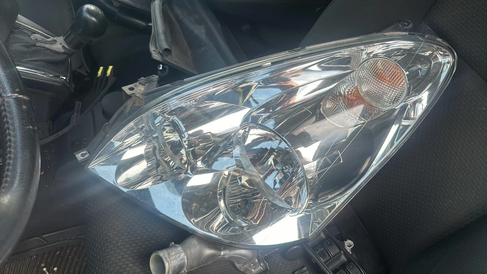 2    Toyota Corolla Verso     / 2006-2008 / | Mobile.bg   2