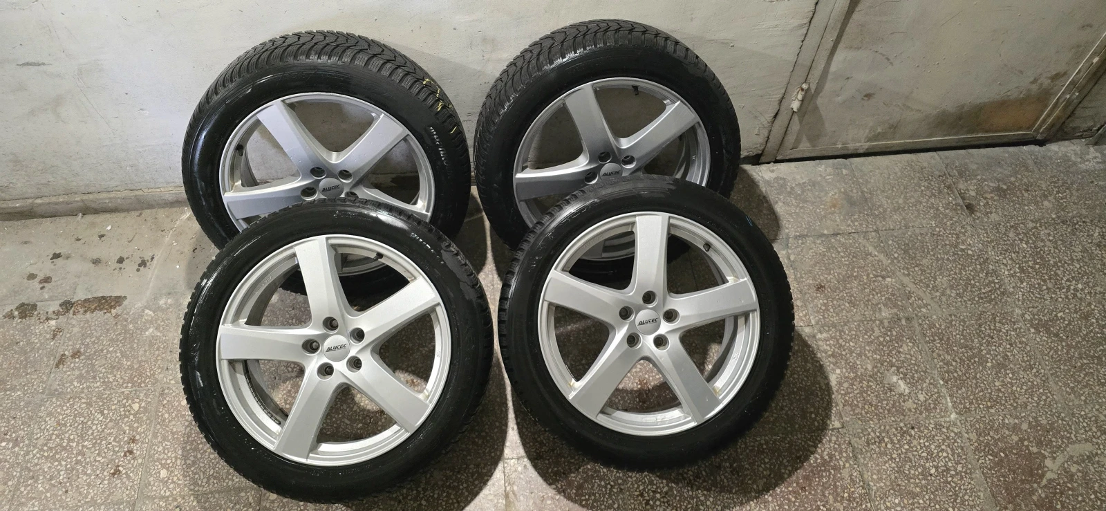 ���� � ������ 235/50R19 �� Hyundai Tucson | Mobile.bg � ����������� 1