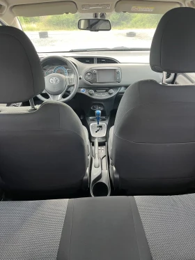 Toyota Yaris 1.5 Hybrid Automatic , снимка 9