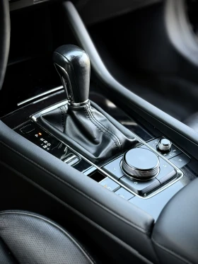 Mazda 3 PREMIUM - 18150 € / 35498.31 лв. - 97651805 10