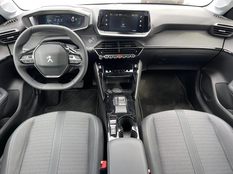 Peugeot 208  e-208 60KWh/new face, снимка 13 - Автомобили и джипове - 37681479