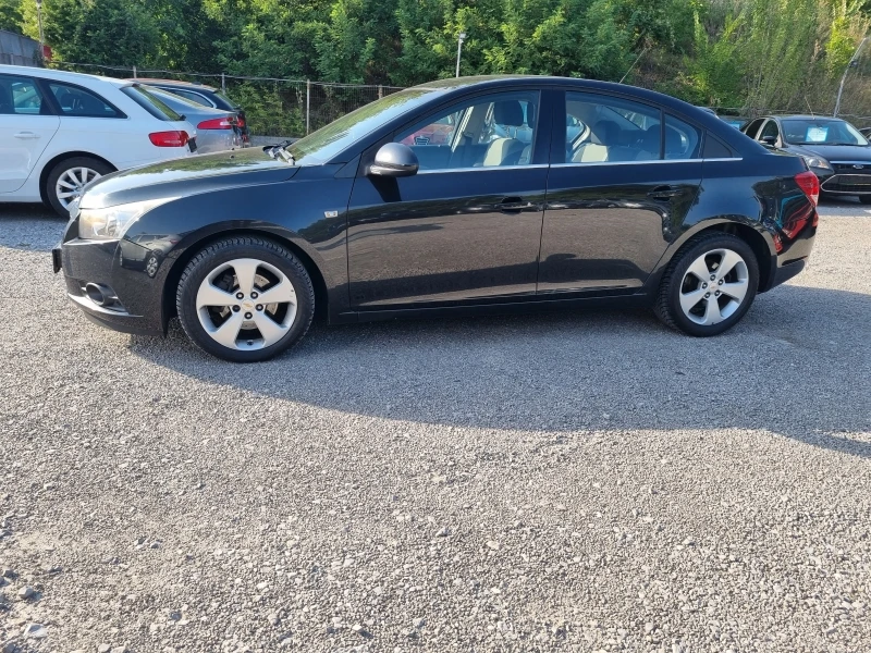 Chevrolet Cruze 2.0-TDI .LT, снимка 2 - Автомобили и джипове - 37747279