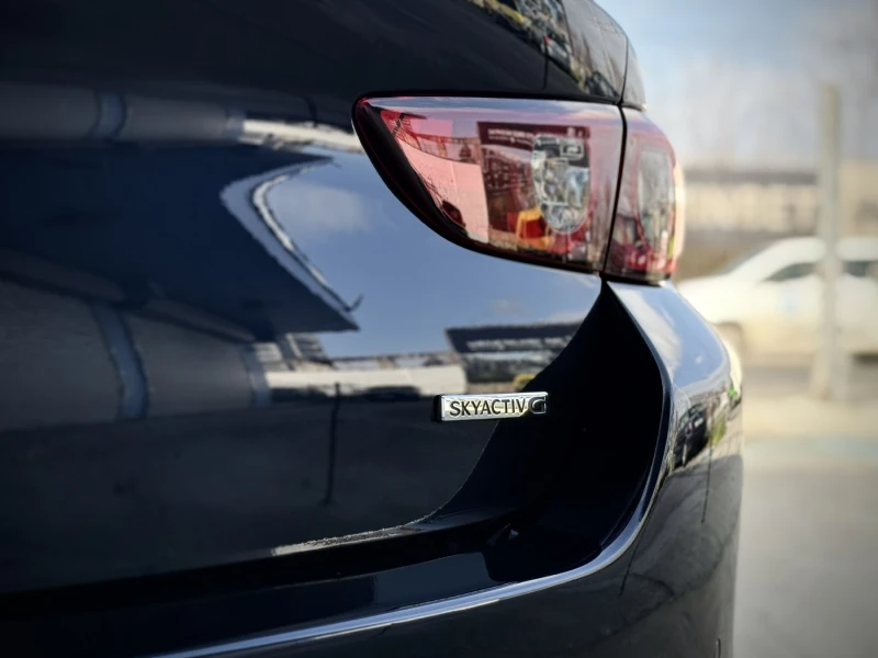 Mazda 3 PREMIUM, снимка 16 - Автомобили и джипове - 43243622