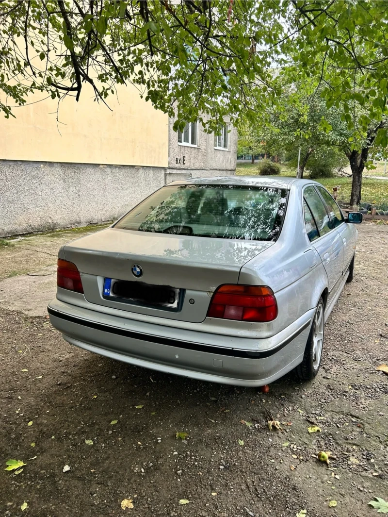 BMW 520, снимка 7 - Автомобили и джипове - 47625750