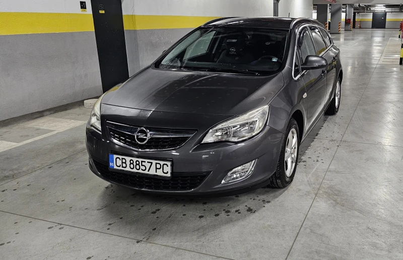 Opel Astra 1.7 CDTI, снимка 4 - Автомобили и джипове - 47869705