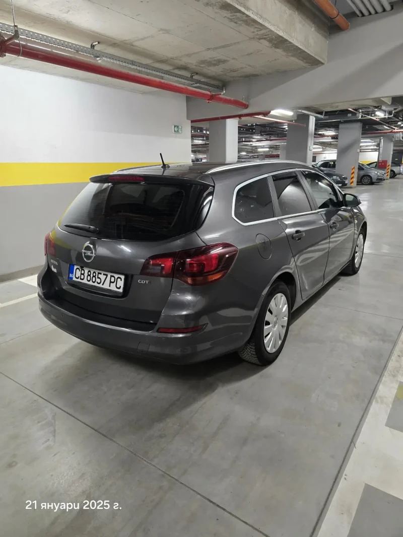 Opel Astra 1.7 CDTI, снимка 3 - Автомобили и джипове - 48744383