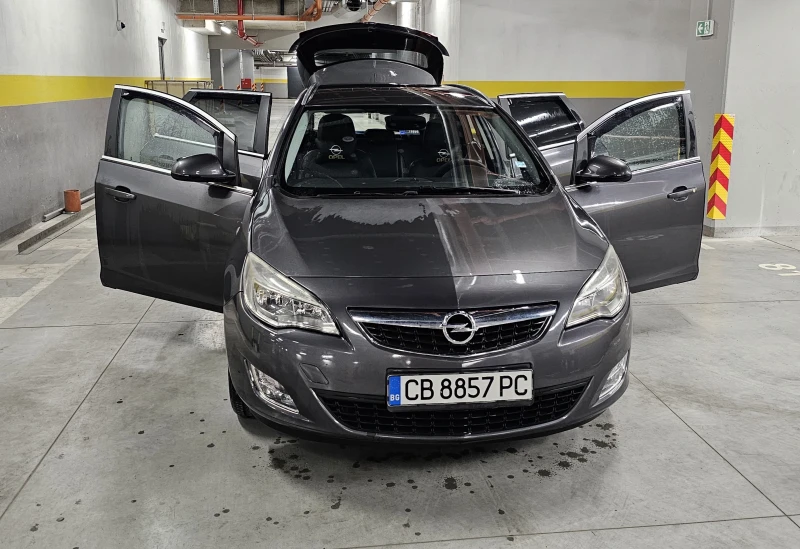 Opel Astra 1.7 CDTI, снимка 1 - Автомобили и джипове - 47869705