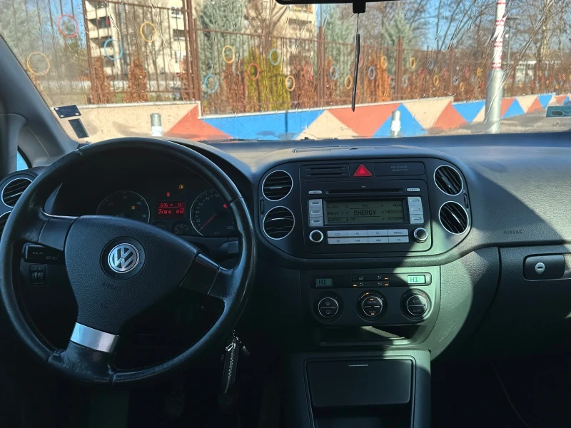 VW Golf Plus 1.9TDI, снимка 10 - Автомобили и джипове - 48494181