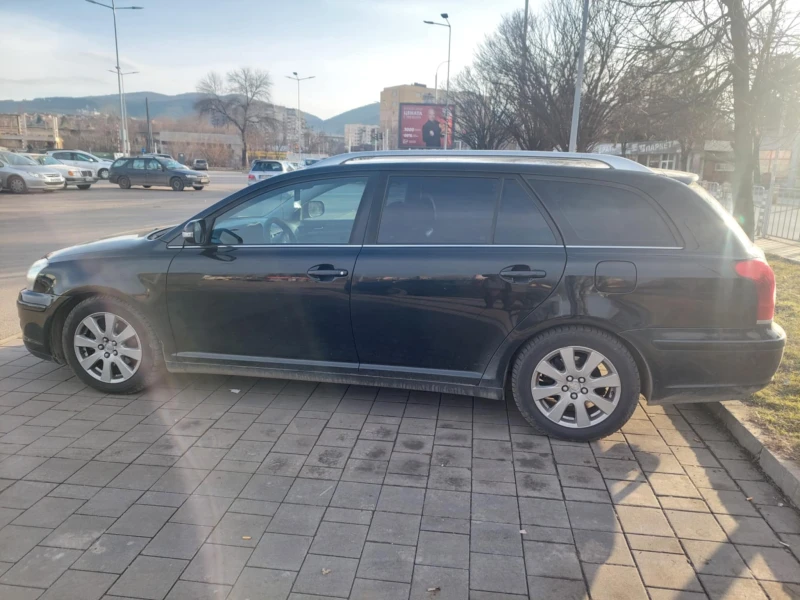 Toyota Avensis, снимка 8 - Автомобили и джипове - 48979572